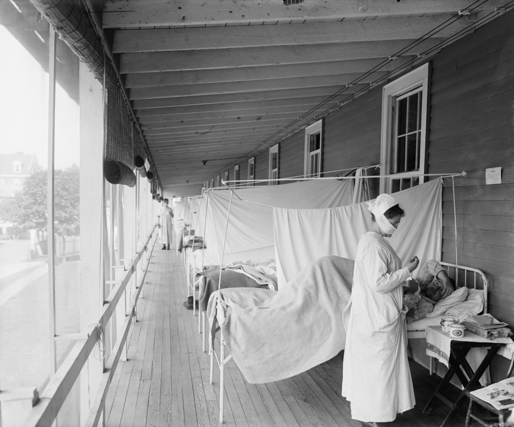 Medical ward during the Spanish flu in the US.